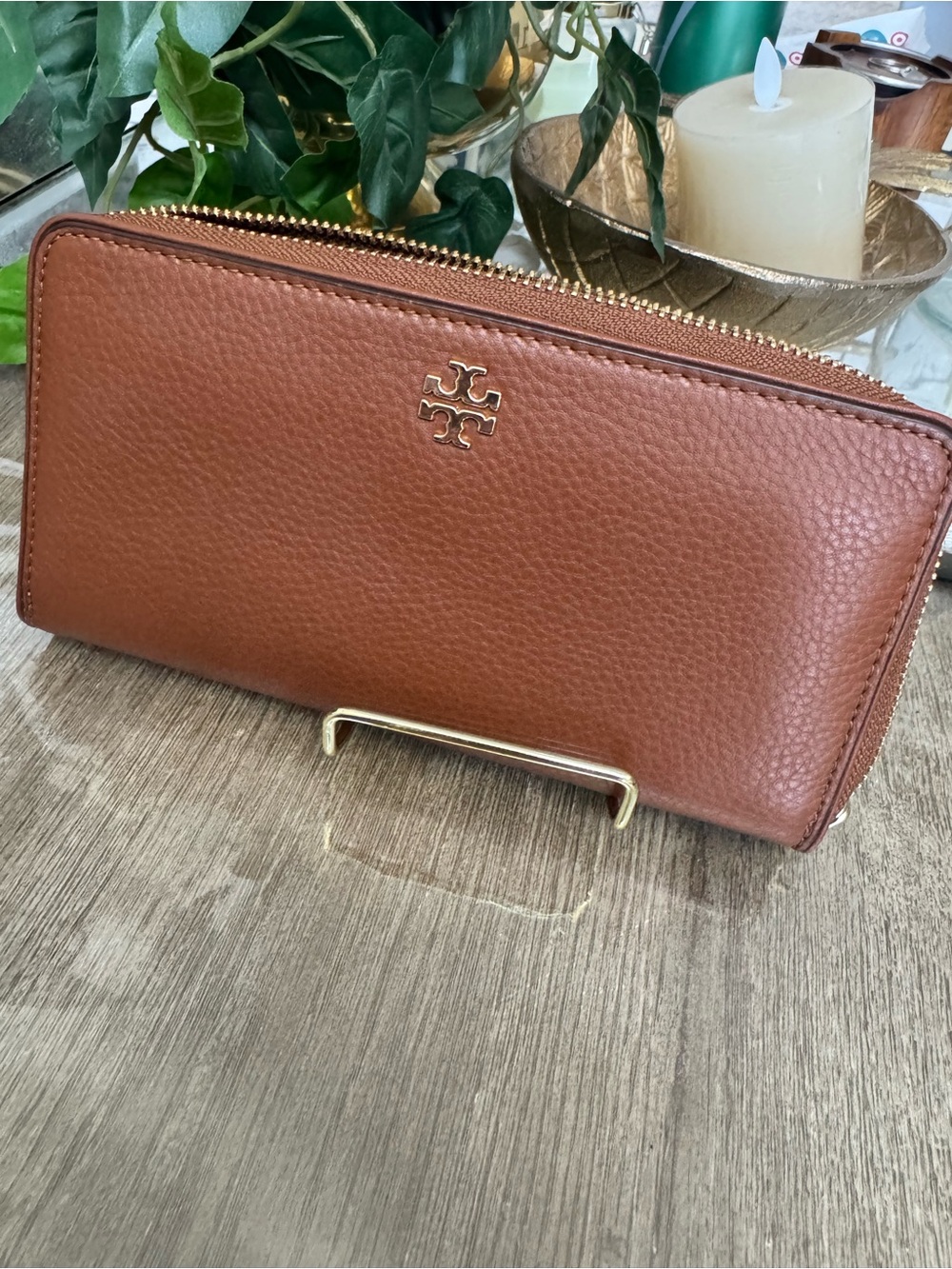 Tory Burch Emerson tan leather wallet